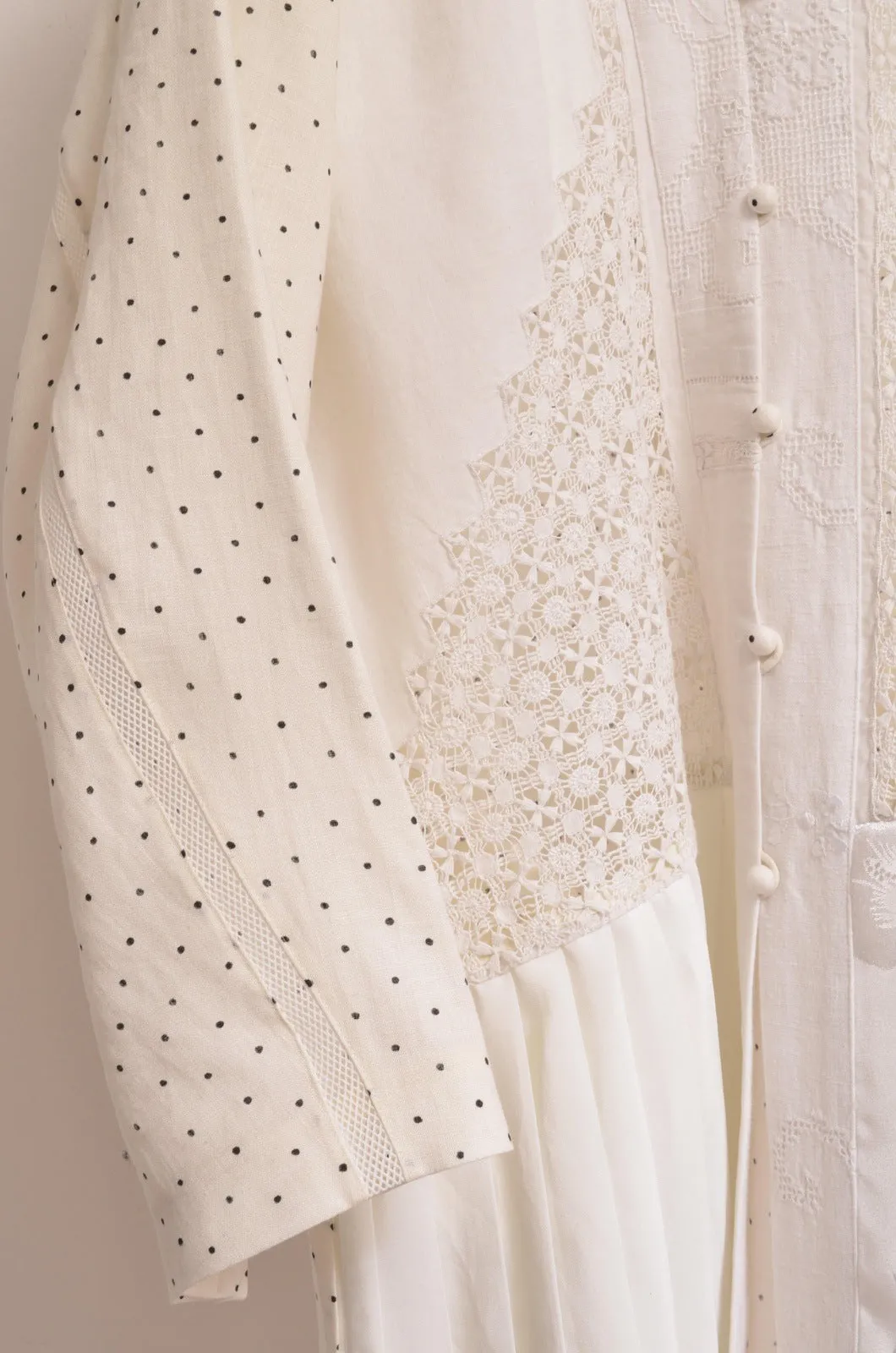 PLEATS C/D	DOT _001