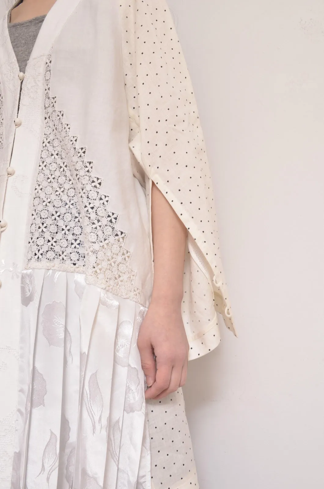 PLEATS C/D	DOT _001