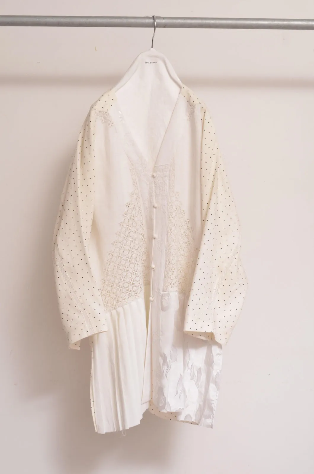 PLEATS C/D	DOT _001